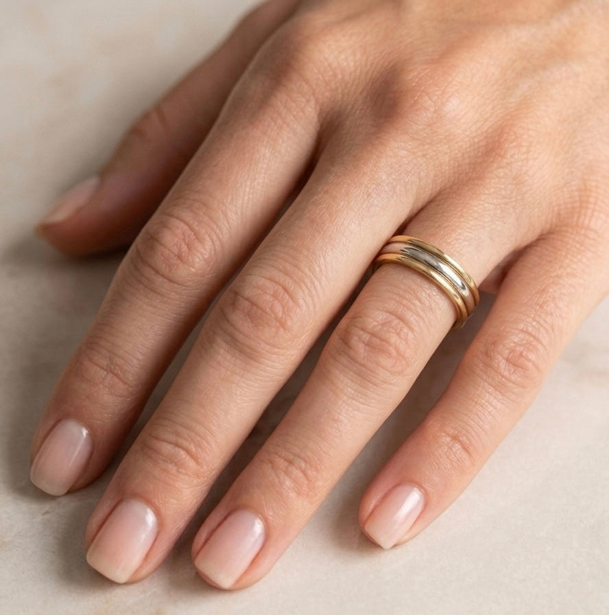 Argollas de Matrimonio Bicolor en Oro 18k – 12 Gramos de Distinción