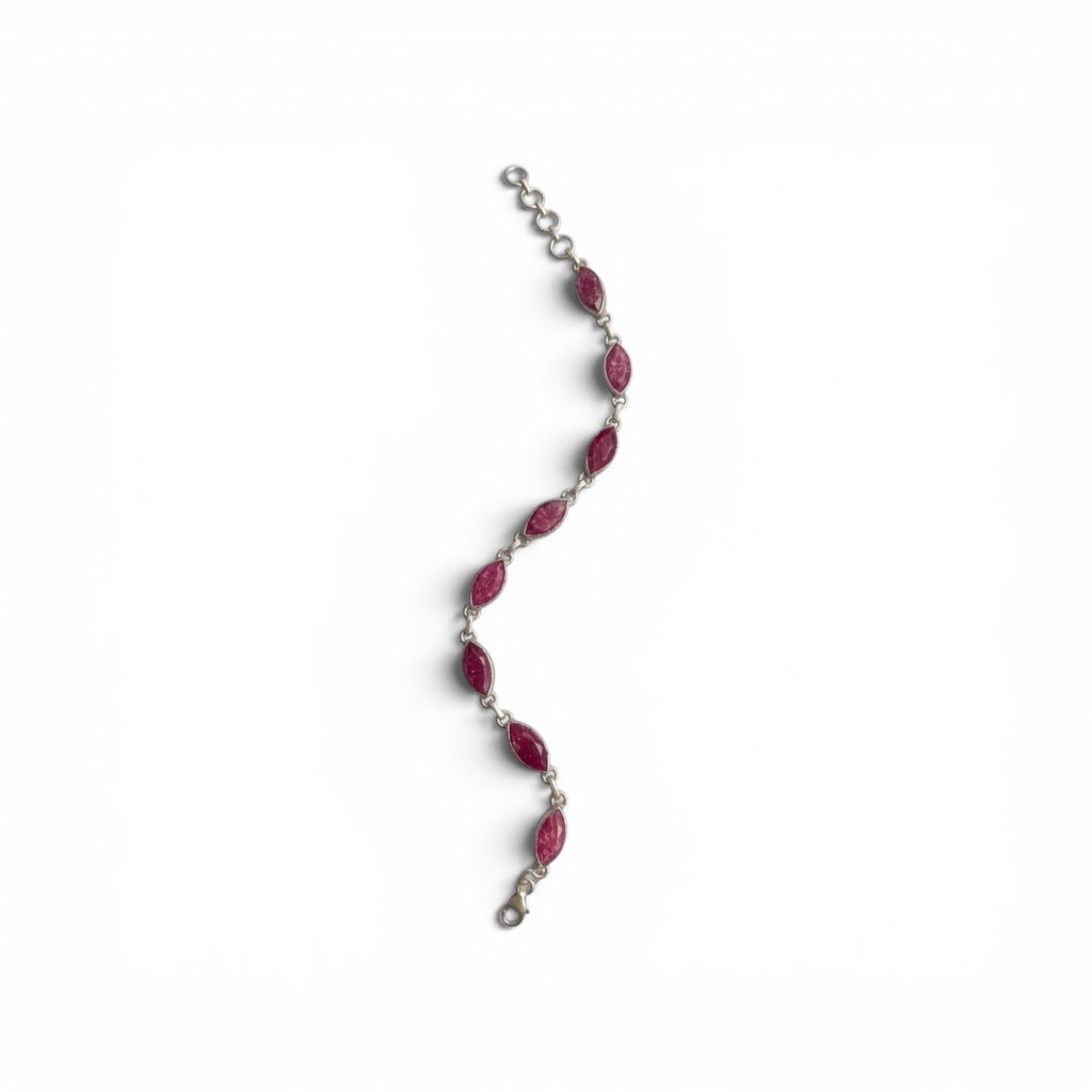 Pulsera Marquesa: Plata & Raíz de Rubí