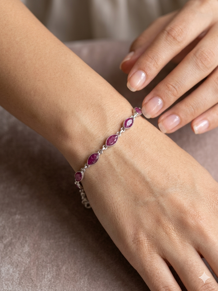 Pulsera Marquesa: Plata & Raíz de Rubí
